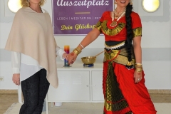 Helga-und-Bhakti
